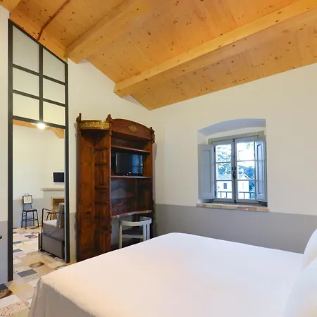 Lantgård I Casali Del Pino *