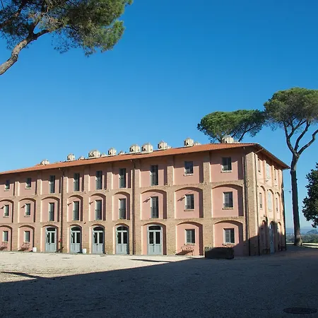 I Casali Del Pino Farm stay