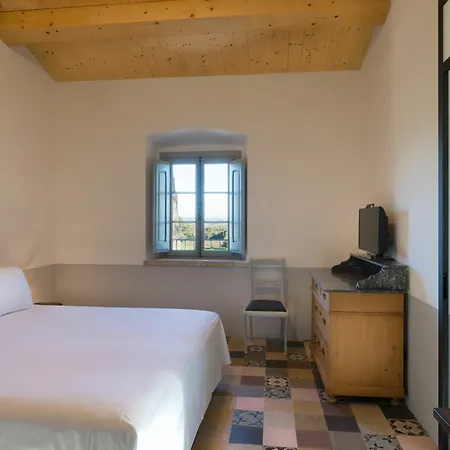 I Casali Del Pino Farm stay *