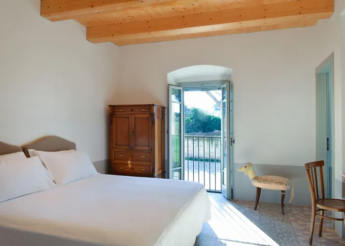 I Casali Del Pino مزرعة للإقامة *