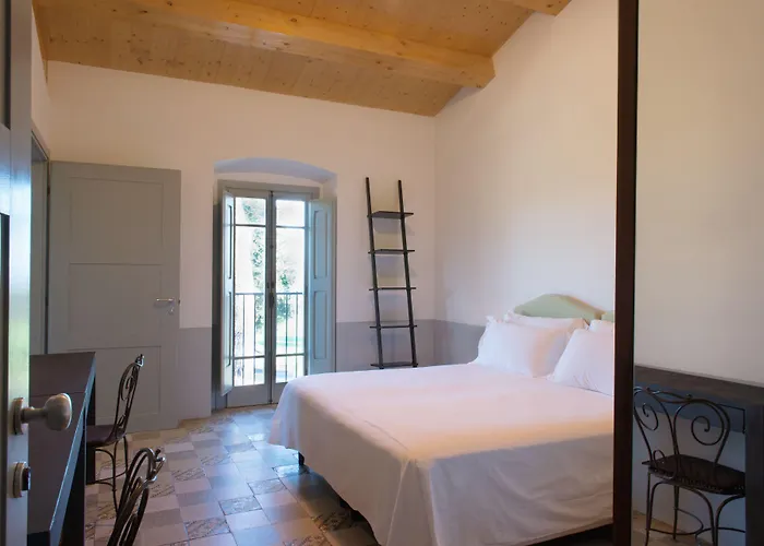 مزرعة للإقامة I Casali Del Pino لا جوستينيانا