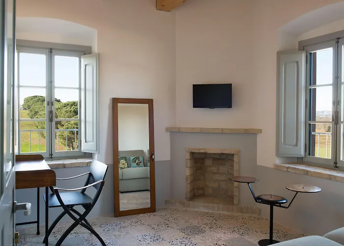 I Casali Del Pino لا جوستينيانا