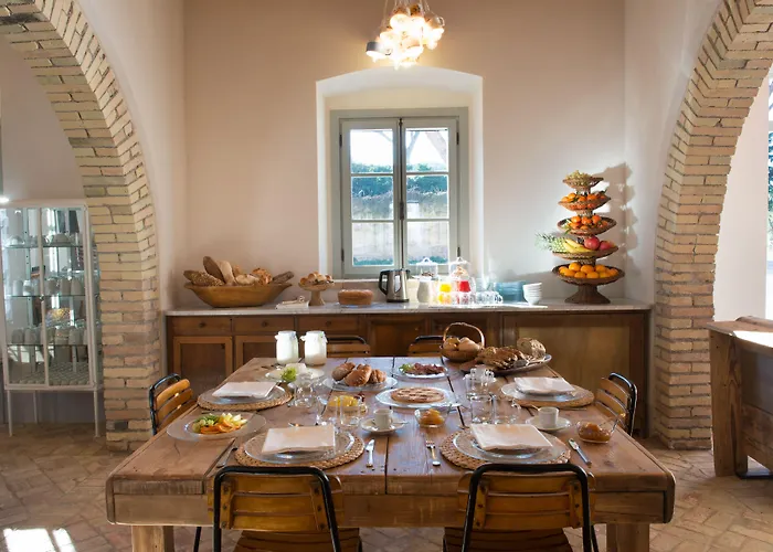 I Casali Del Pino * لا جوستينيانا