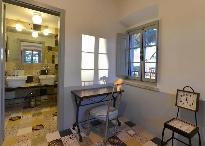 مزرعة للإقامة I Casali Del Pino لا جوستينيانا