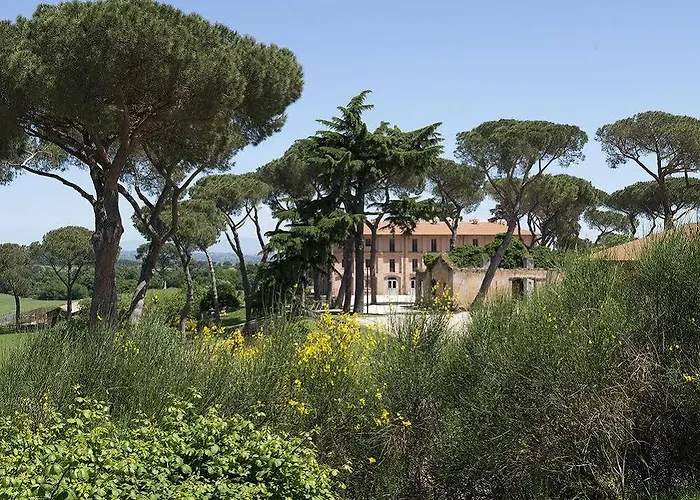 I Casali Del Pino مزرعة للإقامة